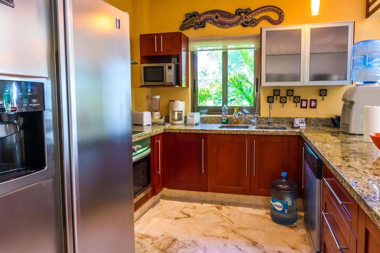 Paseo Del Sol Coral A 105 Condo Playa del Carmen Apartment